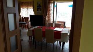 Апартаменты Porodicni apartman Херцег-Нови Апартаменты-18