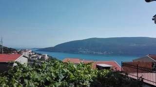 Апартаменты Porodicni apartman Херцег-Нови Апартаменты-5
