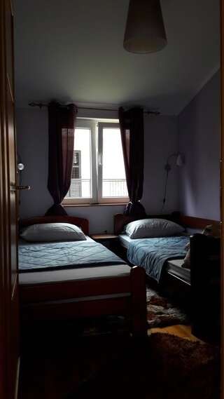 Апартаменты Porodicni apartman Херцег-Нови Апартаменты-6