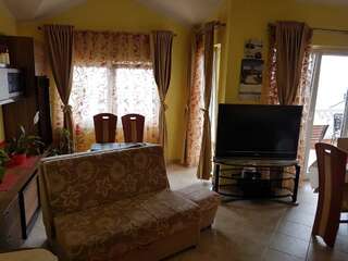 Апартаменты Porodicni apartman Херцег-Нови Апартаменты-8