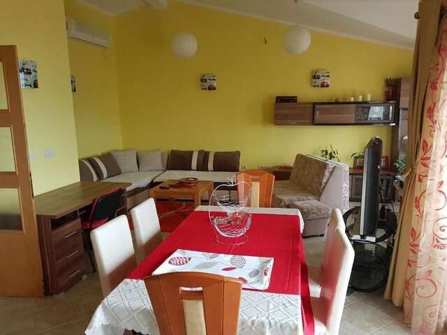 Апартаменты Porodicni apartman Херцег-Нови-24